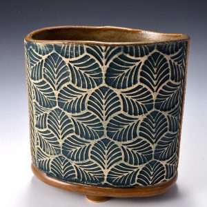 Textured Stoneware Pen Pencil Holder Leaf Pattern